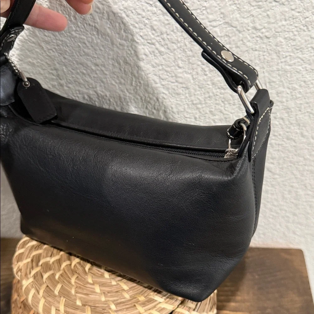 Mini Coach Black Leather Bag - Picture 5 of 14